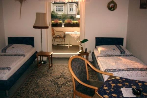 Hotel-Pension Koenigswald Dresden Rum bild